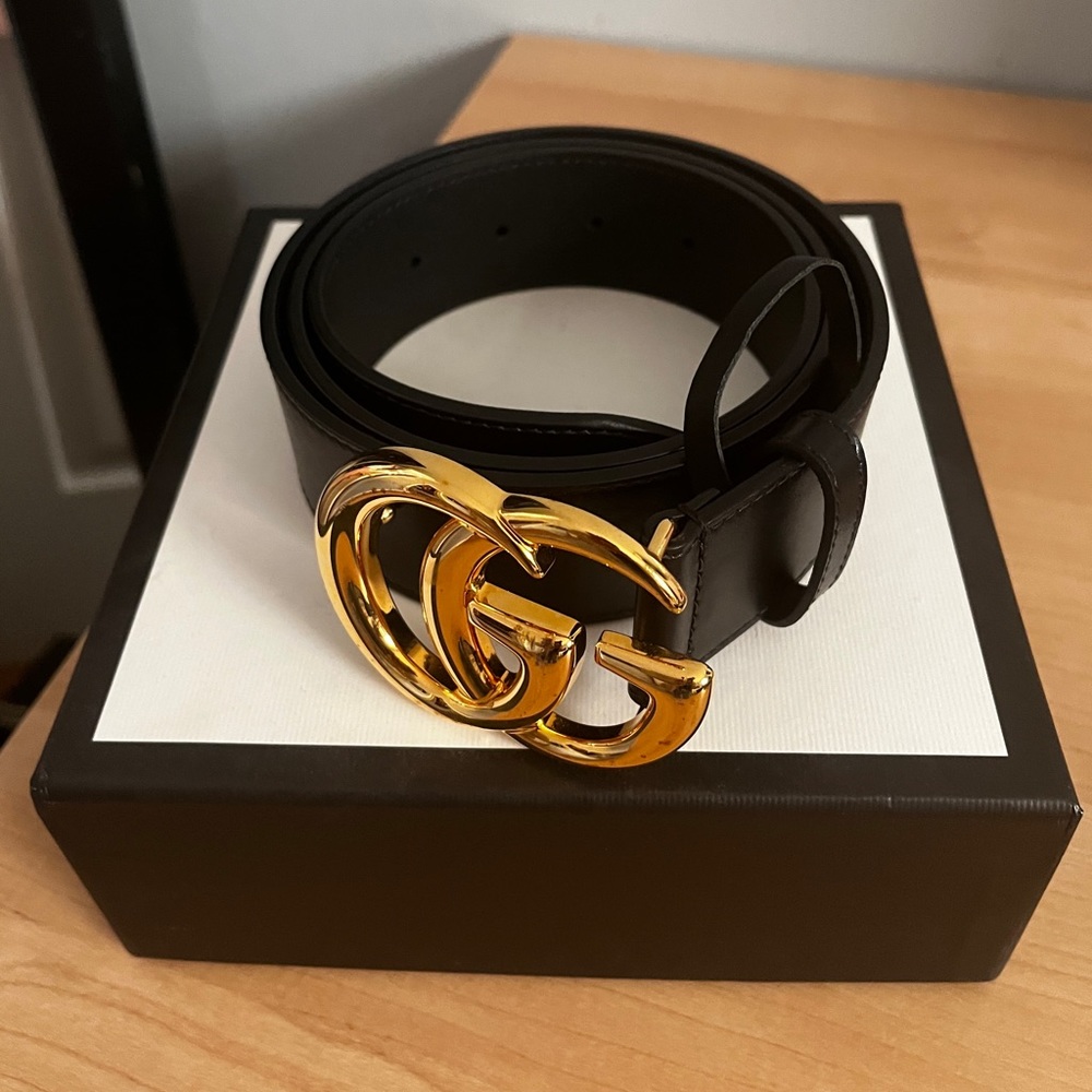 Black belt only worn a couple times. In original box and dust box.